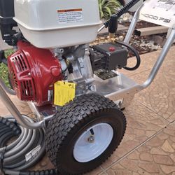 BRAND NEW PRESSURE WASHER POWERED BY HONDA GX390 ENGINE WITH GENERAL PUMP EZ4040G: 4200 PSI @ 4 GPM