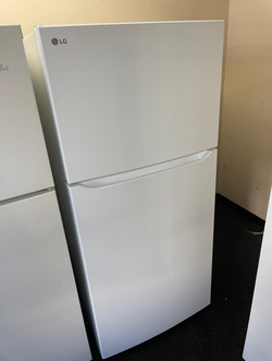 LG Top Freezer Fridge – White, Ice Maker, Clean
