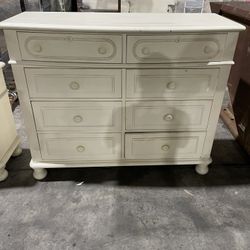 Stanley Furniture Dresser & Drawers