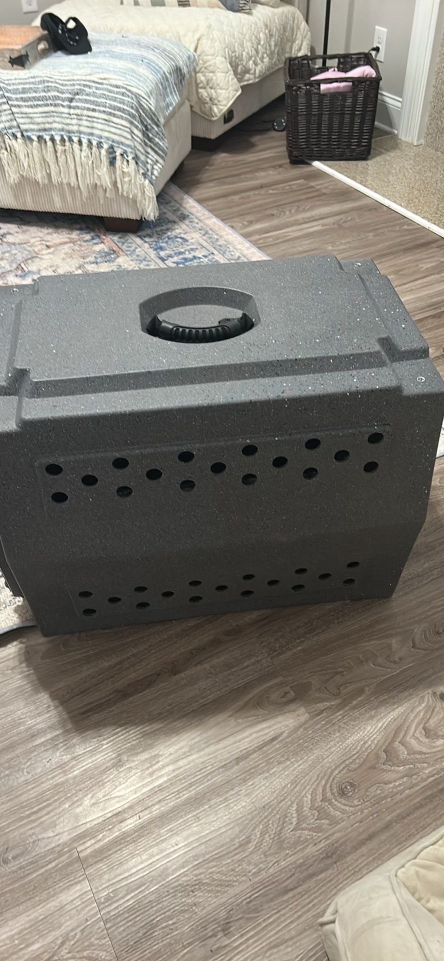 Medium Ruffland Dog Crate