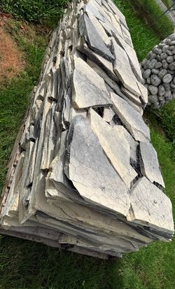 Eclipsed flagstone