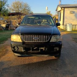 2004 Ford Explorer