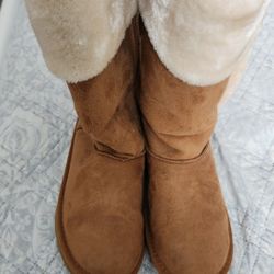 FUR BOOTS