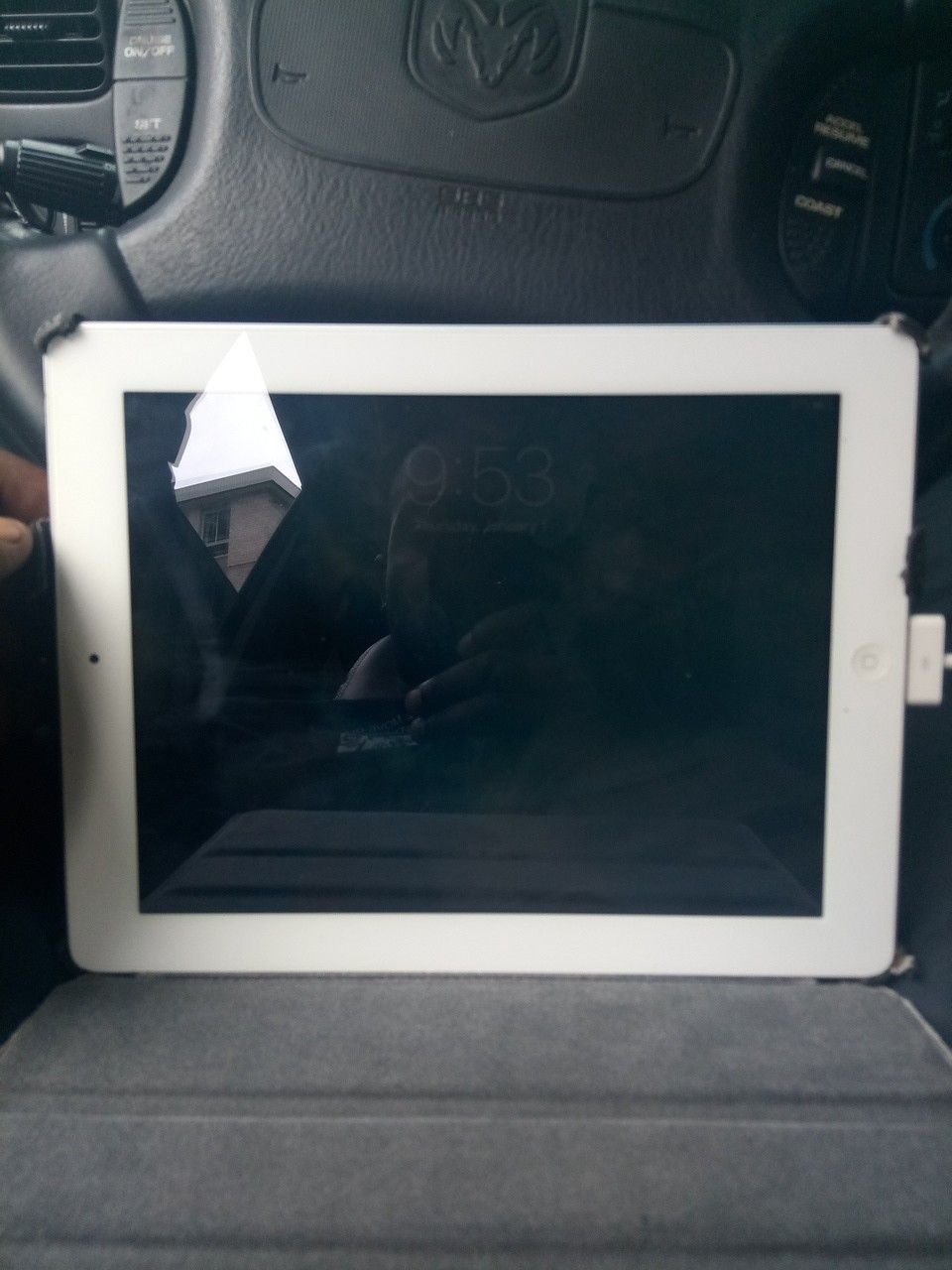 iPad 2 with phone and wifi