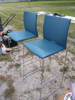 TWO NICE MATCHING BAR STOOLS