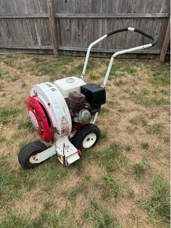 Little wonder 11HP blower with Honda engine