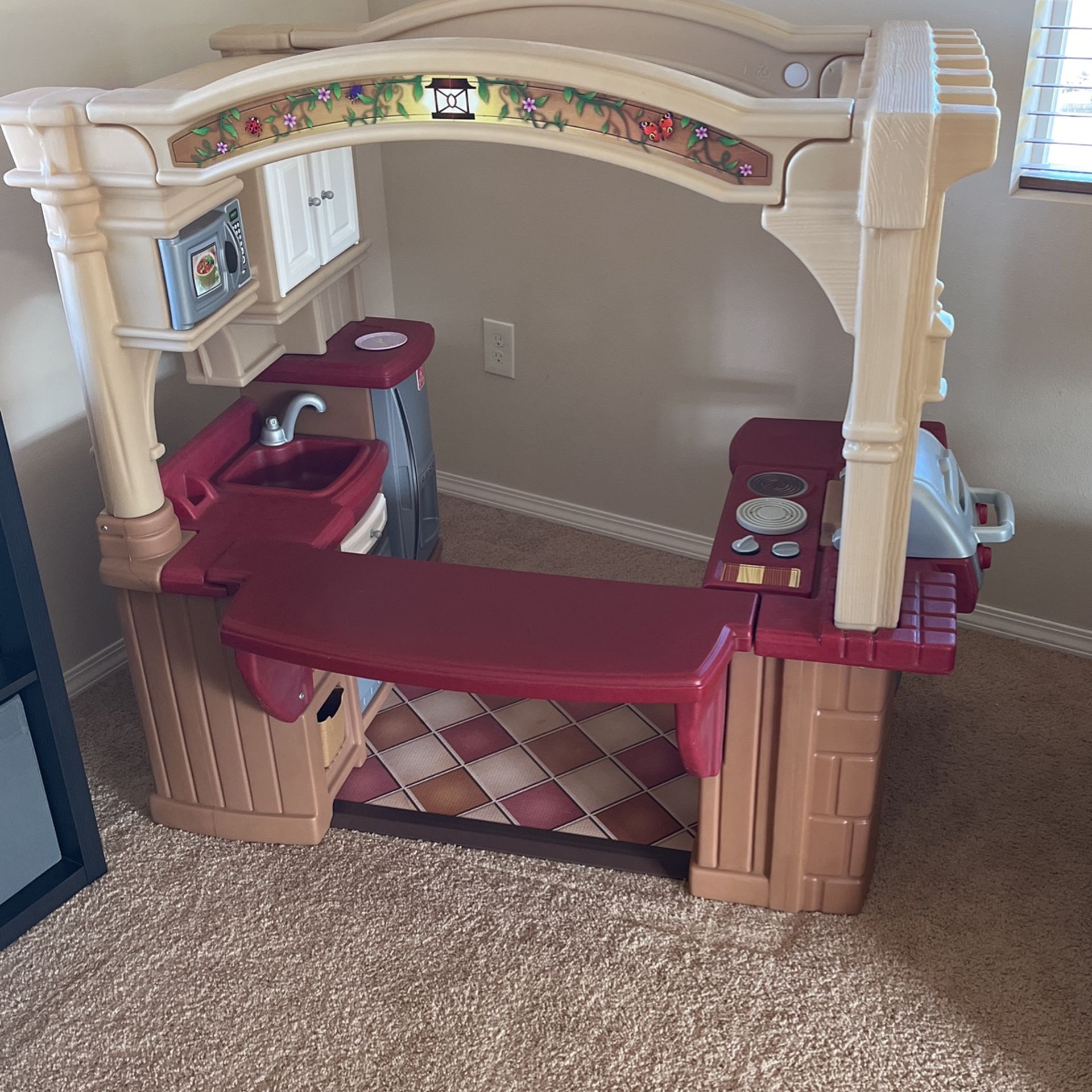 Play Kitchen