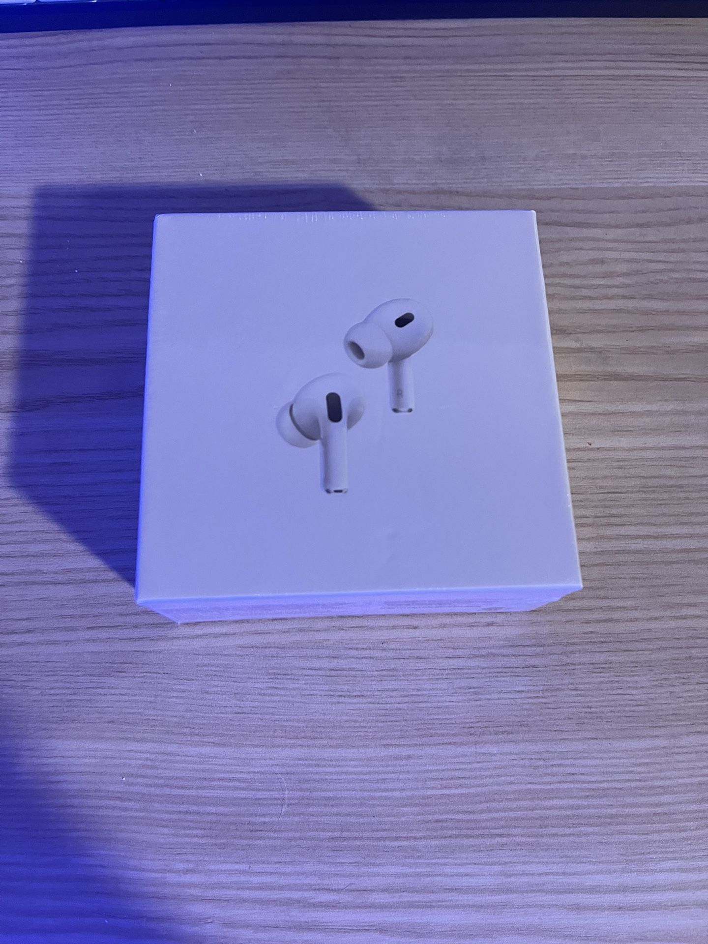 Brand new airpod 2 pros with anc check description