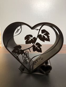 Heart-Shaped Bottle Holder