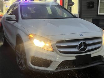 2015 Mercedes-Benz GLA 250