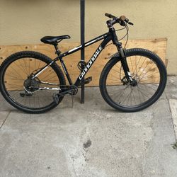 Canonnondale 29 Inch Mountain Bike