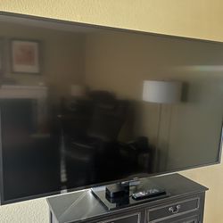 Sony Bravia 65” 4k LED TV  | KD-65X75CH (X750H) | great tv | 2 stands and original box