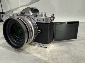 Like New Nikon Z fc Silver Camera Bundle | 16-50mm Lens + Premium Accessories