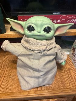 Grogu / Baby Yoda Animatronic Figure