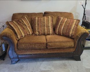 Beautiful Love Seat and Chair