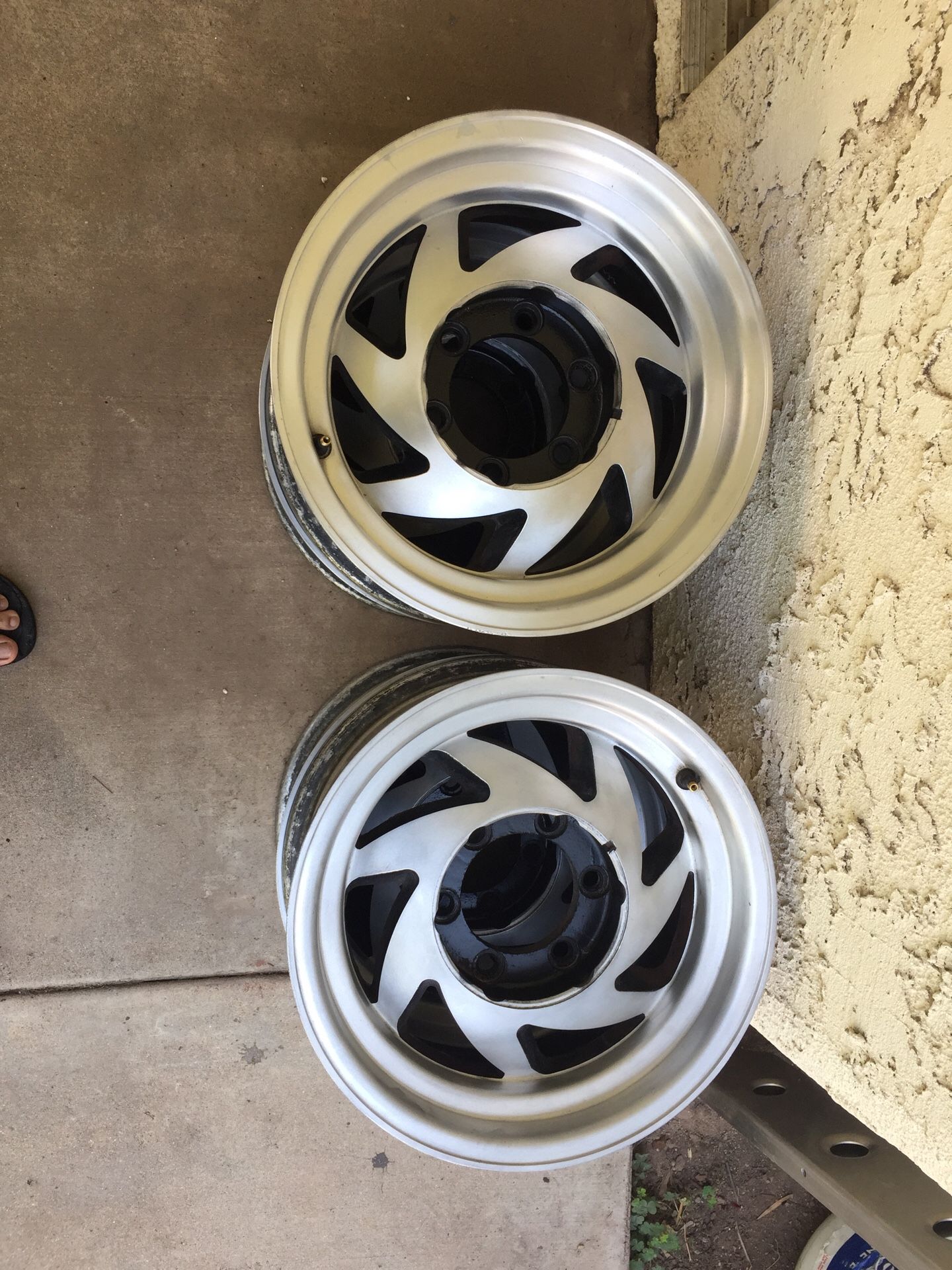 Set of 15 inch wheels 6x5.5 6x139.7