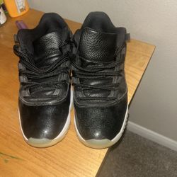 Jordan 11 Low Carbons