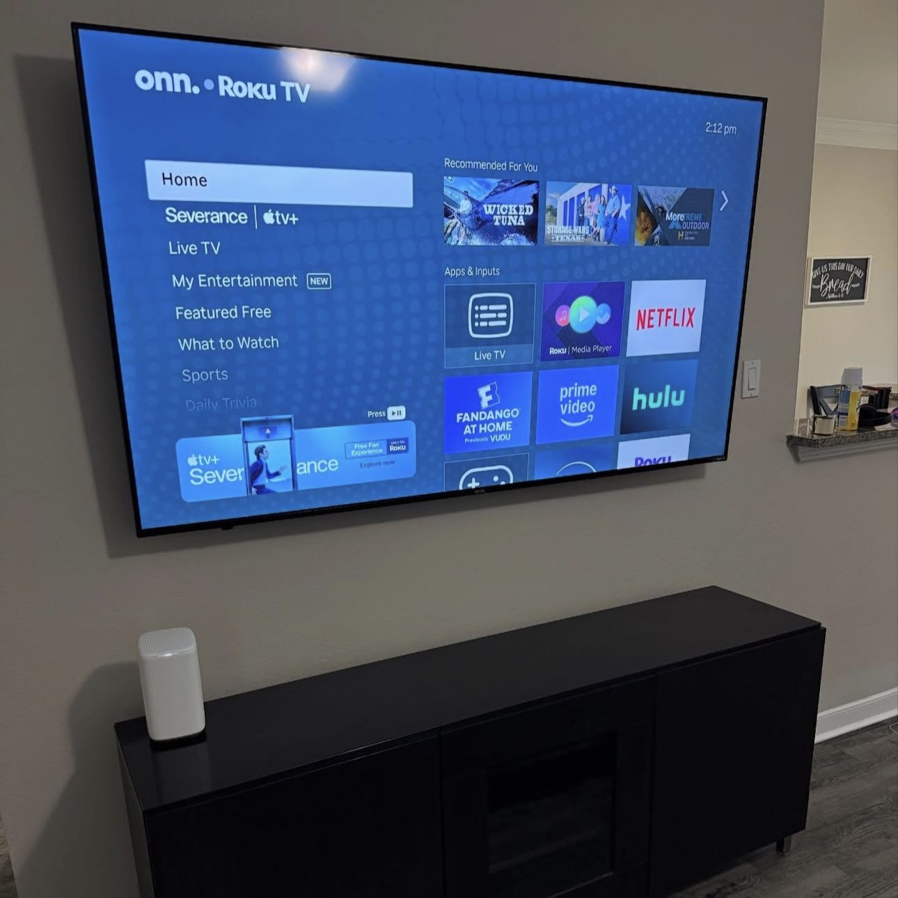 TV MOUNT