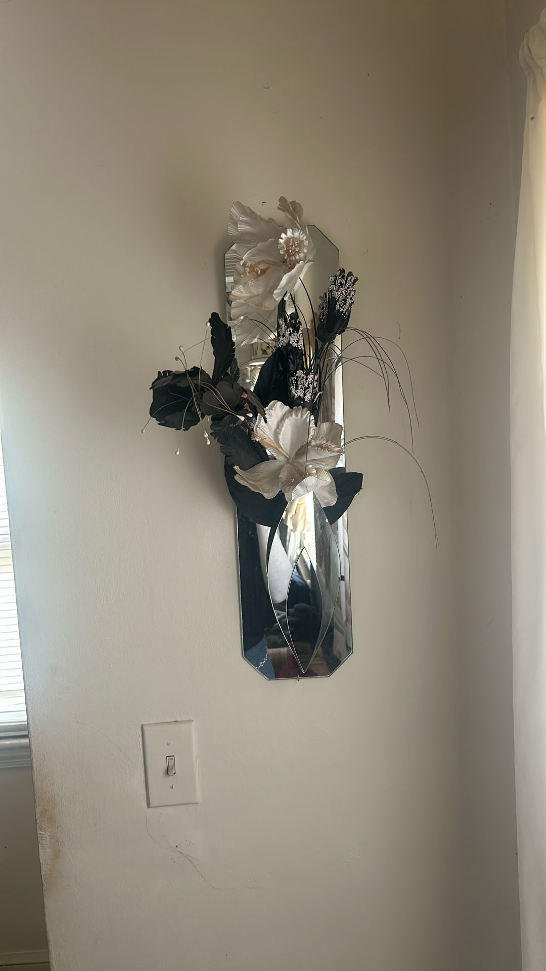 Hanging Mirror Flower Holder