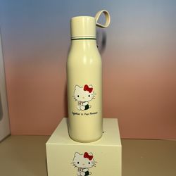 Hello Kitty Water Bottle