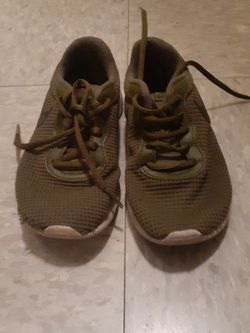 Green Nikes Size 2 In Kids