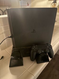 PS4 Console + 1 Controller + Charging Dock + Cords - Works Great!