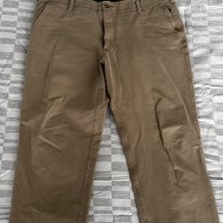 Grab This! Dockers Men’s Khaki Pants – Size W40 L32, Classic Fit