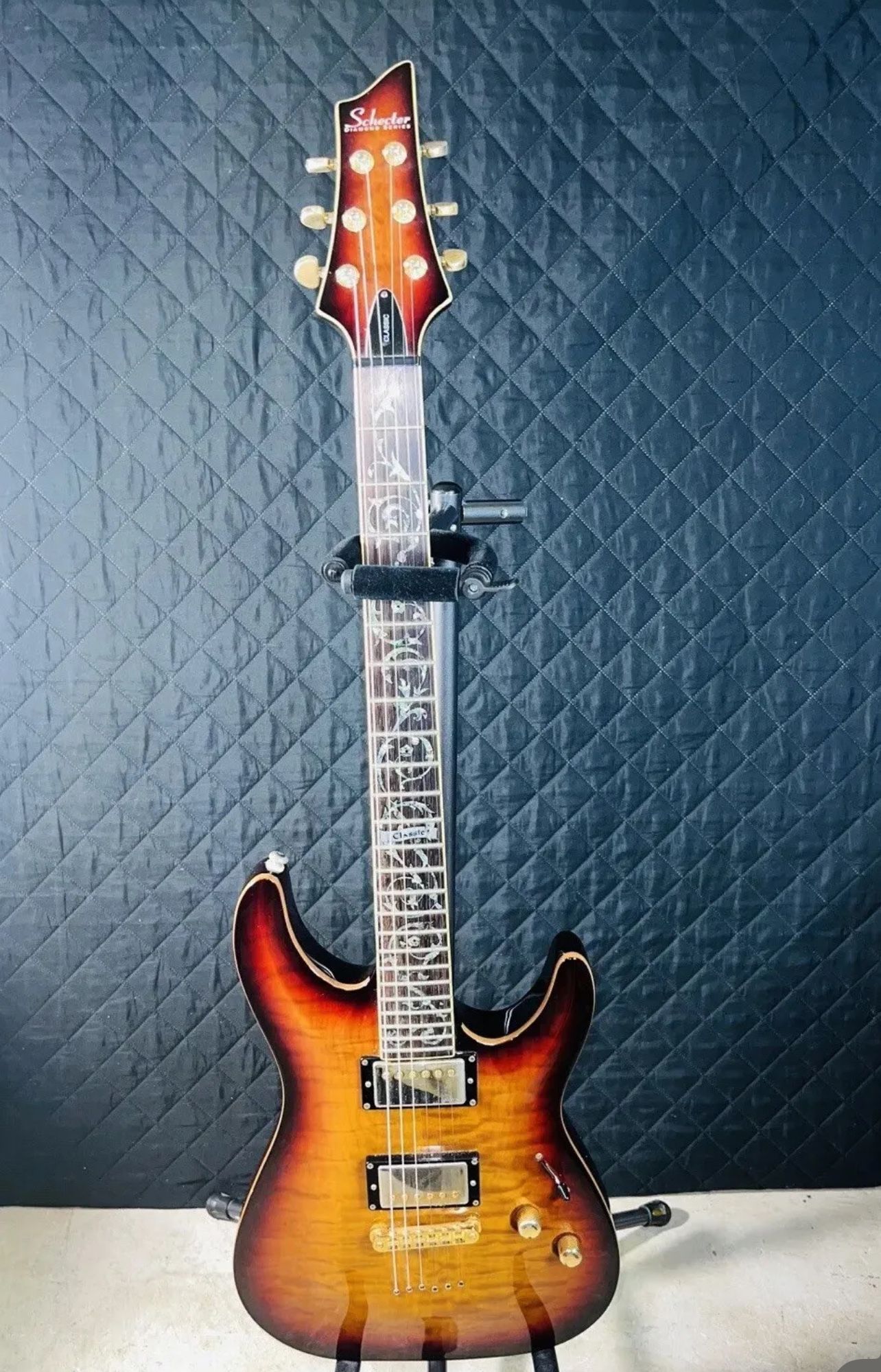 Schecter C-1 Classic 2000's- Antique Amber And VINE INLAY NECK - Great guitar