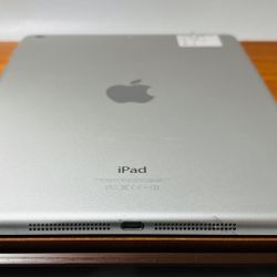 Apple iPad AIR 16GB 9.7” Fully Functional