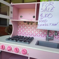 Play Kitchen And Play Food