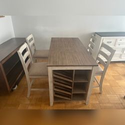 Skempton Counter Height Dining Table and 4 Barstools - Good - New York, NY