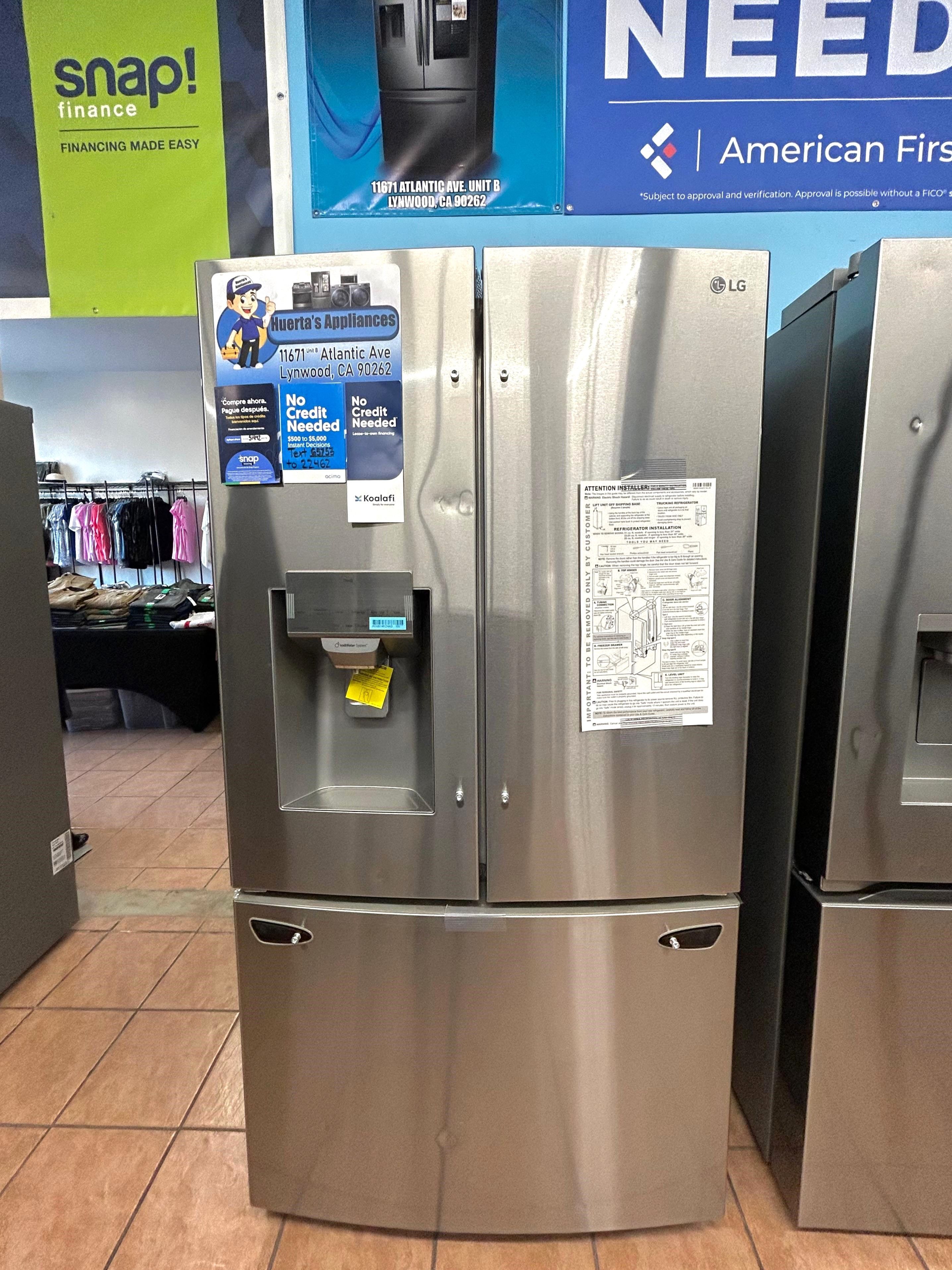 SALE $1,400: LG 28 Cu. Ft. 3 Door French Door Refrigerator with Ice and Water with Single Ice