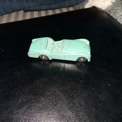 Vintage Tootsietoy Car