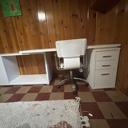Desk & Chair 
