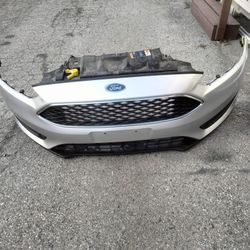 2015-2018 Ford Focus Complete Front Bumper With All The Accessories OEM 