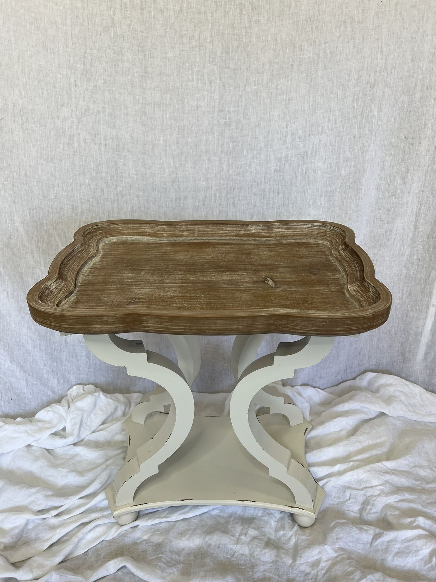 Corina Scalloped Accent Table Rustic White