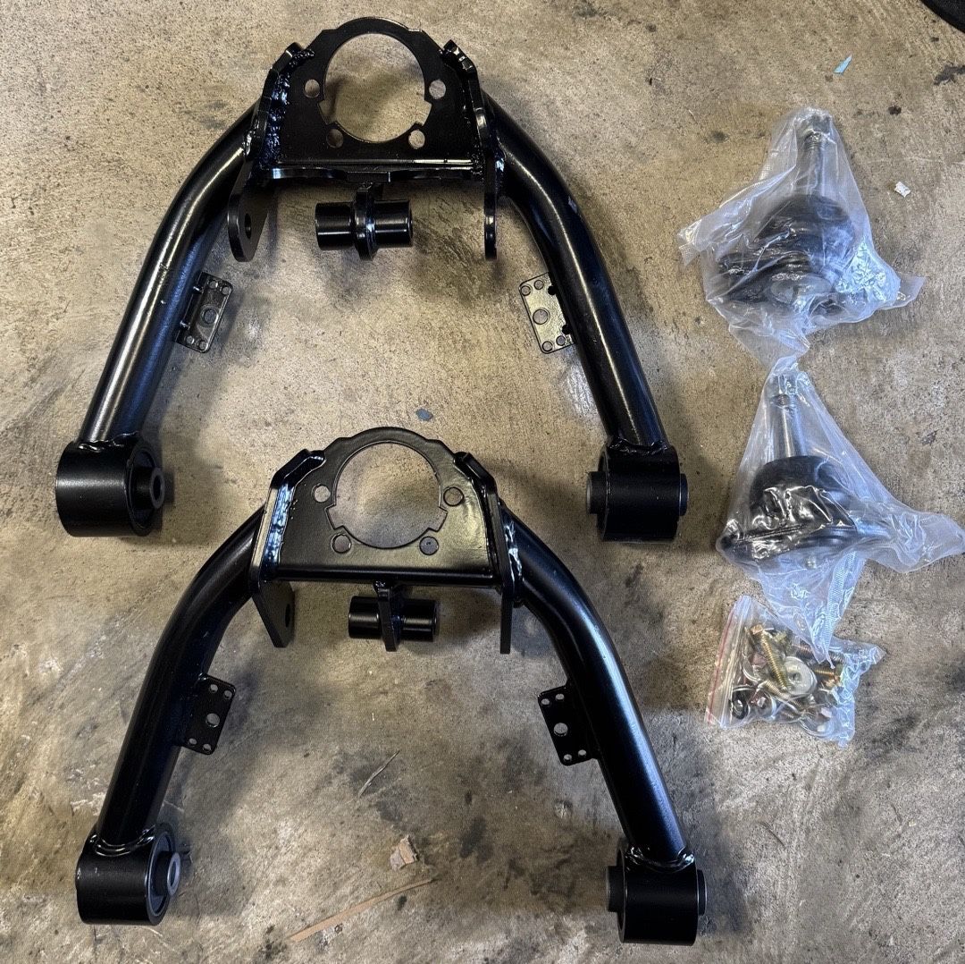LA Zona Auto Parts 99 to 06 Dual Shock Mount Front Upper Control Arms for 2 to 4 Inch Lift brazos de control