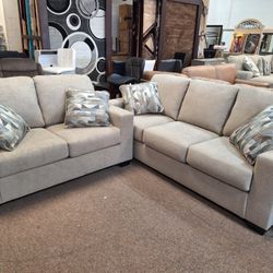 51204..... Sofa And Love Seat 