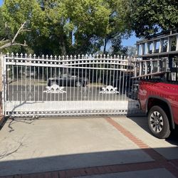 2 gates for sale