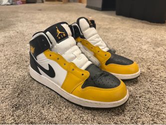 Youth Jordan 1s