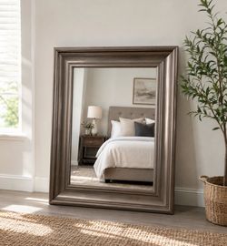 Wall mirror