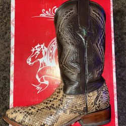Python Boots 