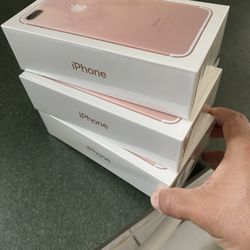 BRAND NEW Apple iPhone 7 Plus 32GB Rose gold