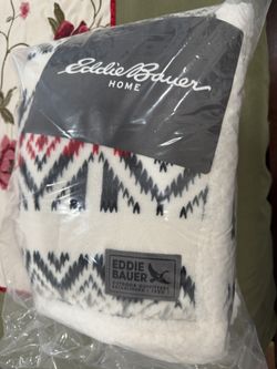 Throw Blanket - Eddie bauer