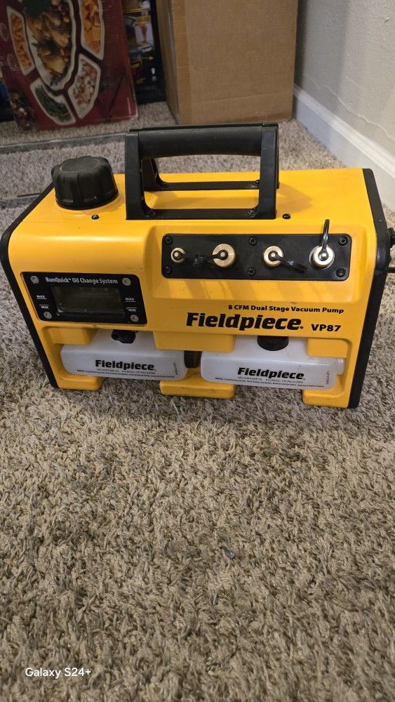 Fieldpiece VP87 8 CFM Dual Stage Vaccum Pump 