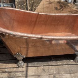 Cooper Bath Tub