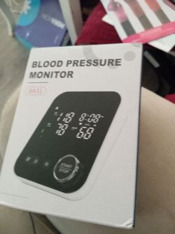 BLOOD PRESSURE MONITOR