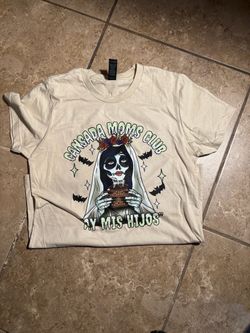 Halloween Cansada Moms Club Graphic T-Shirt