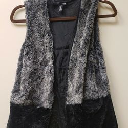 AQUA FAUX FUR VEST 