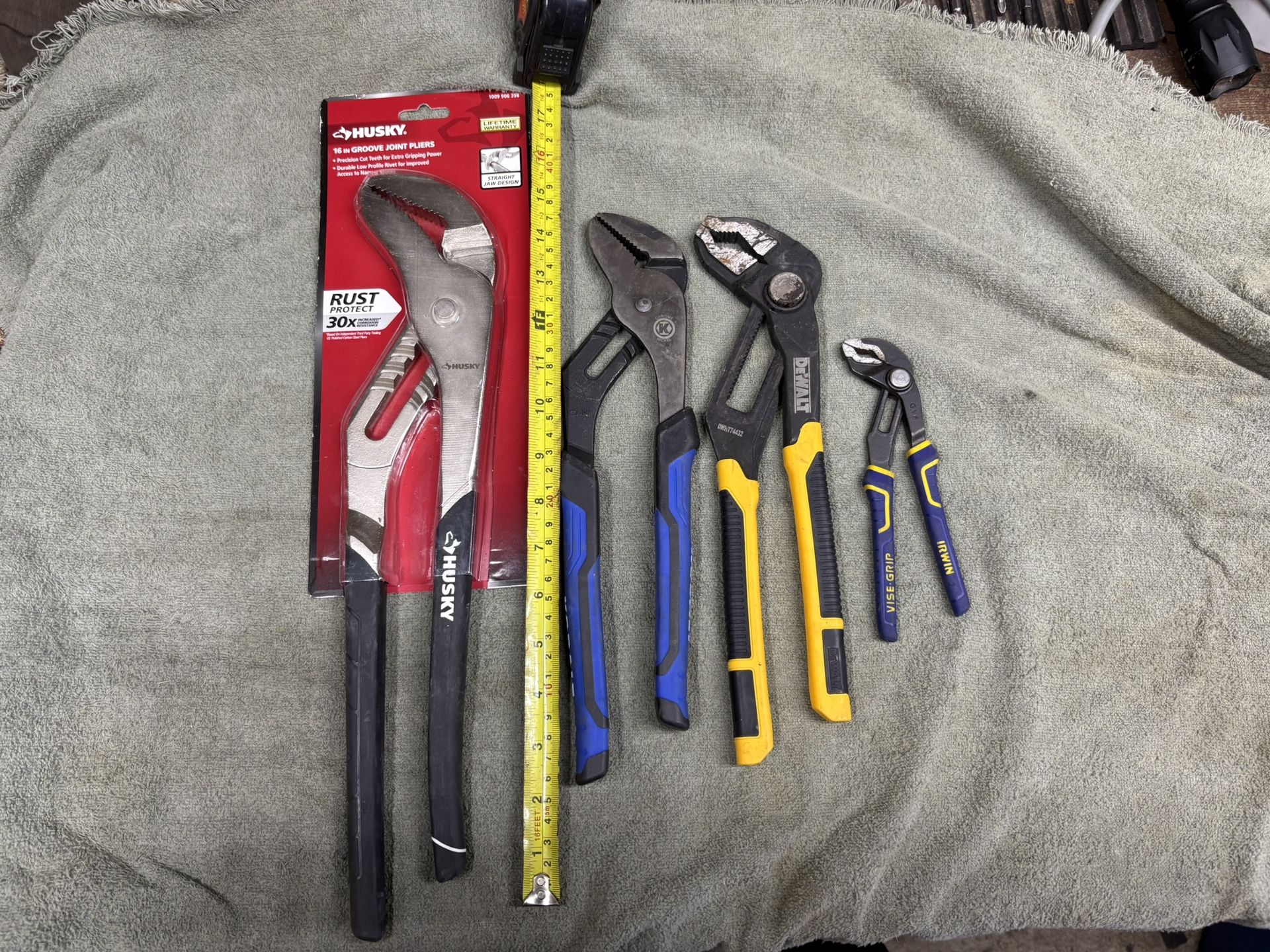 Pliers